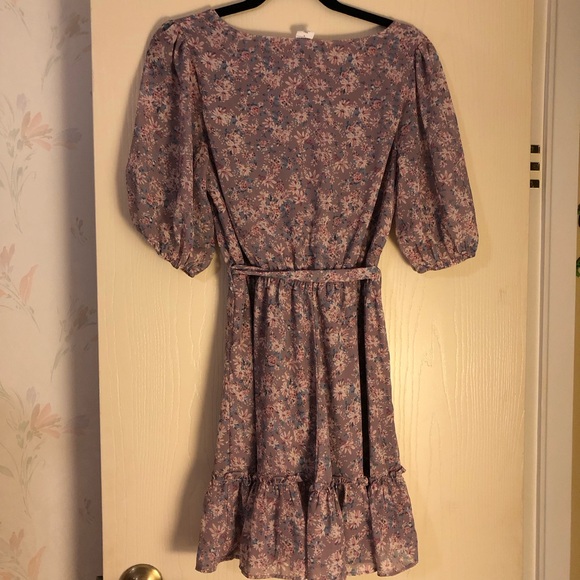 Melrose and Market Lavender Floral Mini Dress size M - Picture 2 of 7